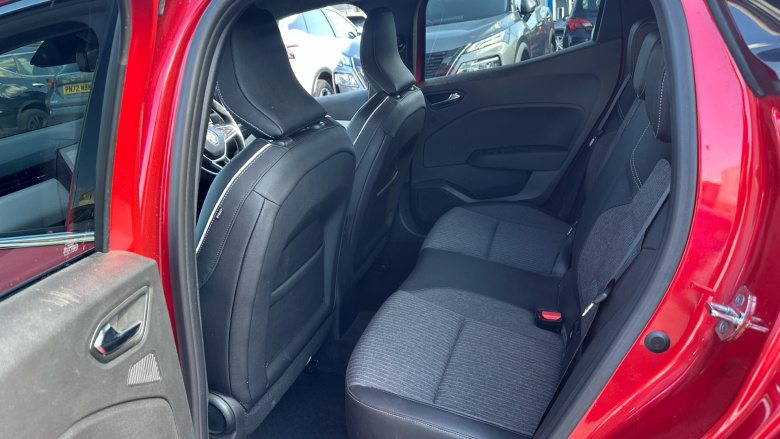 Renault Clio 1.6 E-TECH full hybrid 145 Techno 5dr Auto Hybrid Hatchback